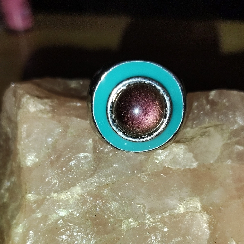 Beautiful Ring - Picture 4 of 5